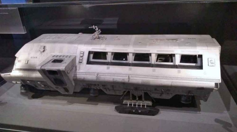 Moon Bus