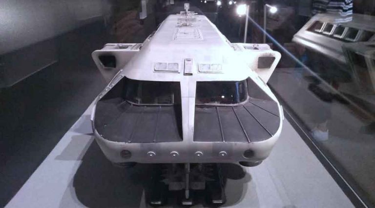 Moon Bus Front